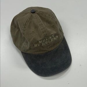 Mount St Helens Two-Tone Cap